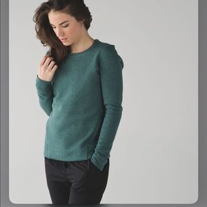 Lululemon &go endeavor long sleeve fleece linedtop